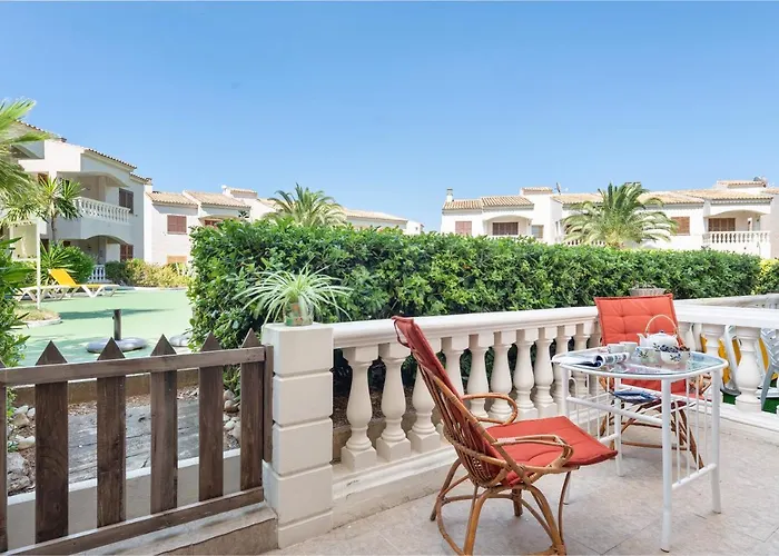 Nogueras Apartment *